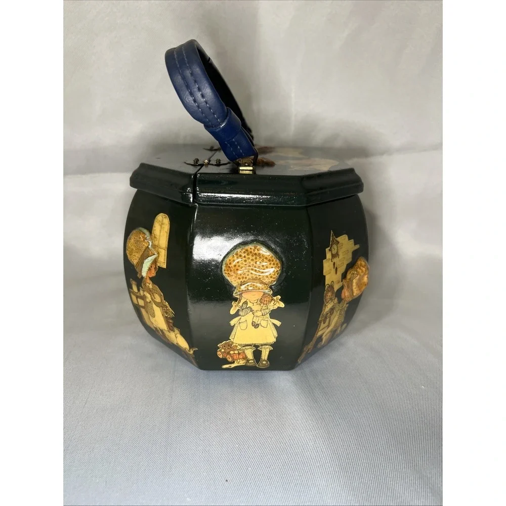 Vintage Holly Hobbie 3‎ D Decoupage Black Lacquer Wooden Handbag